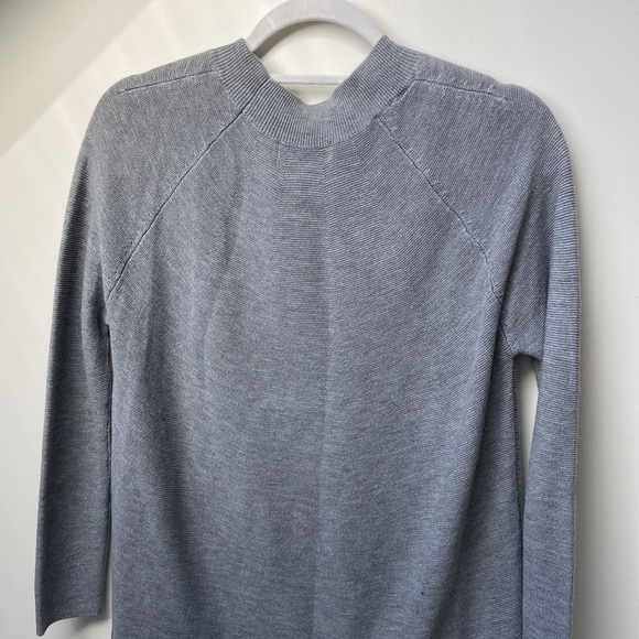 Calvin Klein Knit Long Sleeve Shirt/Sweater - Picture 6 of 6